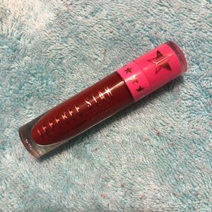 Jeffrey Star lipstick in Unicorn blood